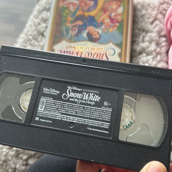 Walt Disney's Masterpiece Snow White and the Seven Dwarfs VHS Video #1524 Rare! - Picture 8 of 10
